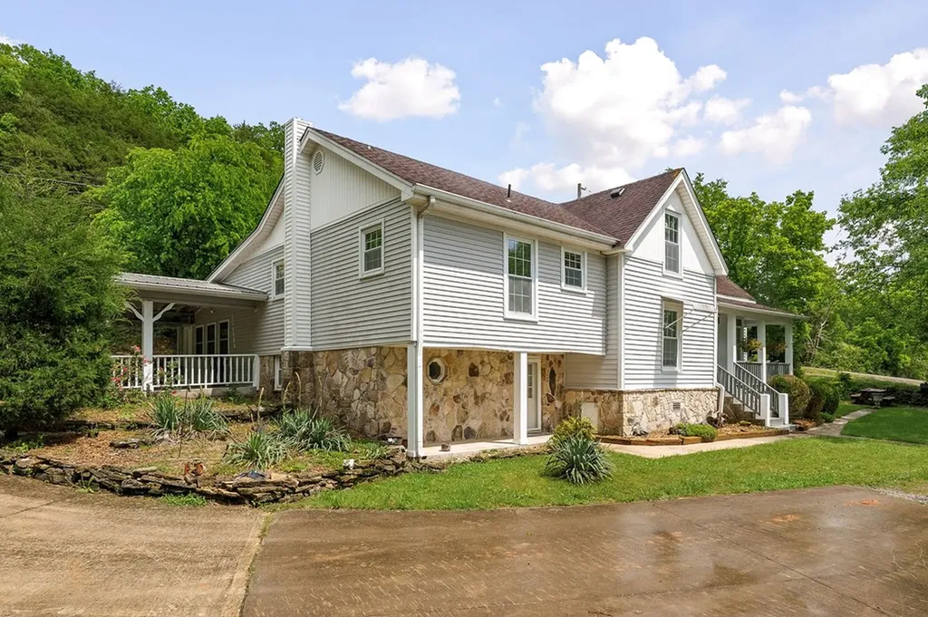 419 Birch Street Gainesboro TN 38562