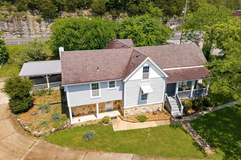 419 Birch Street Gainesboro TN 38562