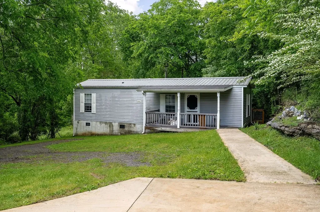 419 Birch Street Gainesboro TN 38562