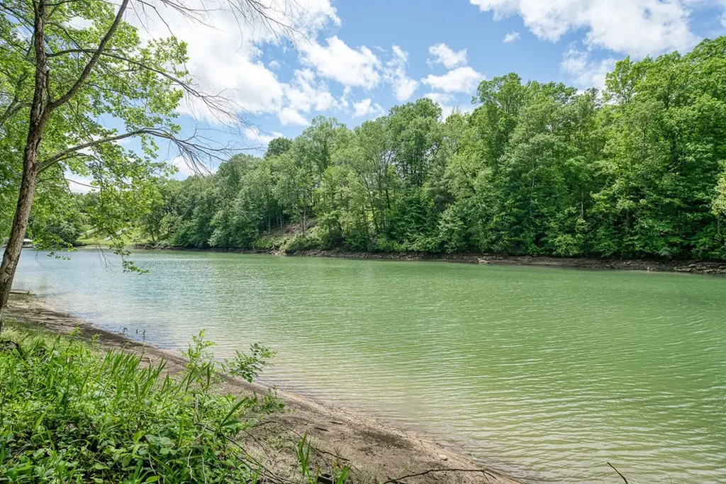 490 Luckey Lane Sparta TN 38583