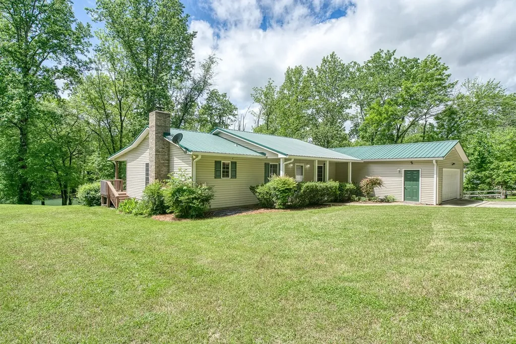 490 Luckey Lane Sparta TN 38583