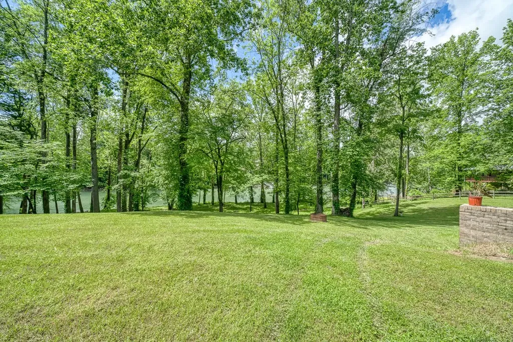 490 Luckey Lane Sparta TN 38583