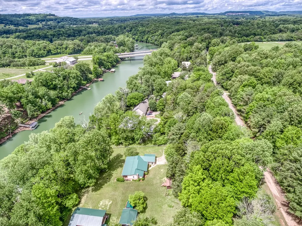 490 Luckey Lane Sparta TN 38583