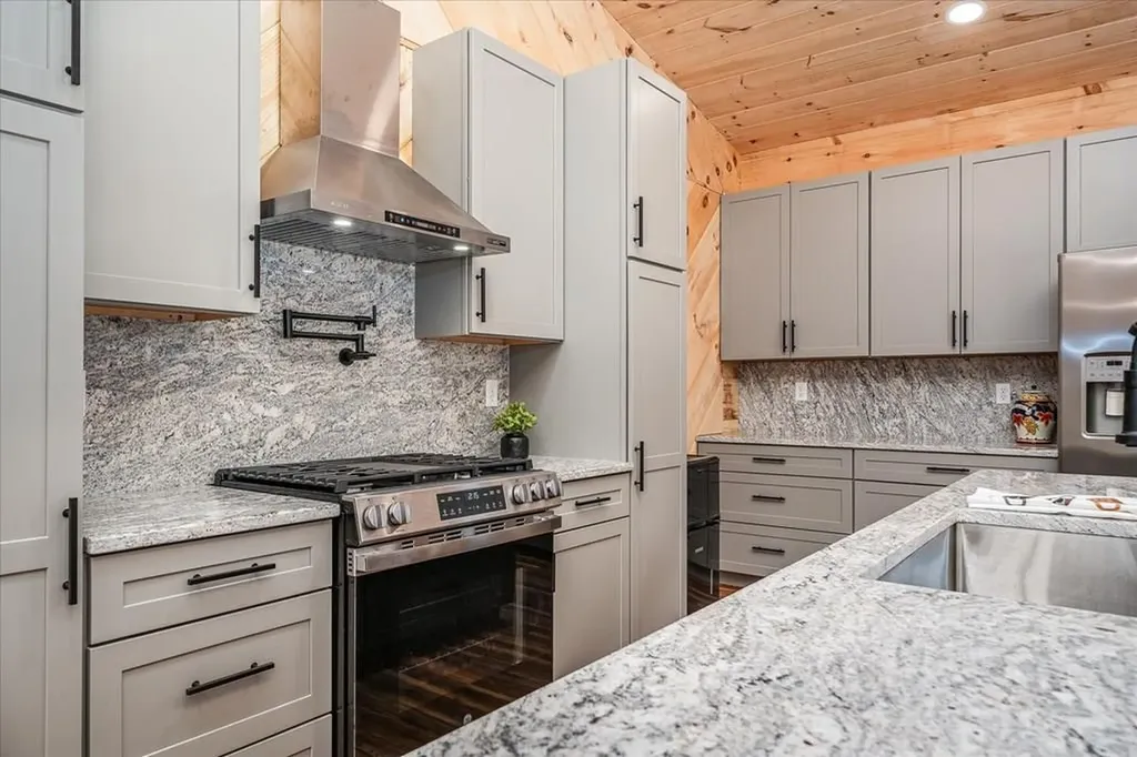 244 Ivy Lane Pikeville TN 37367