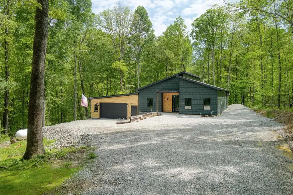 244 Ivy Lane Pikeville TN 37367