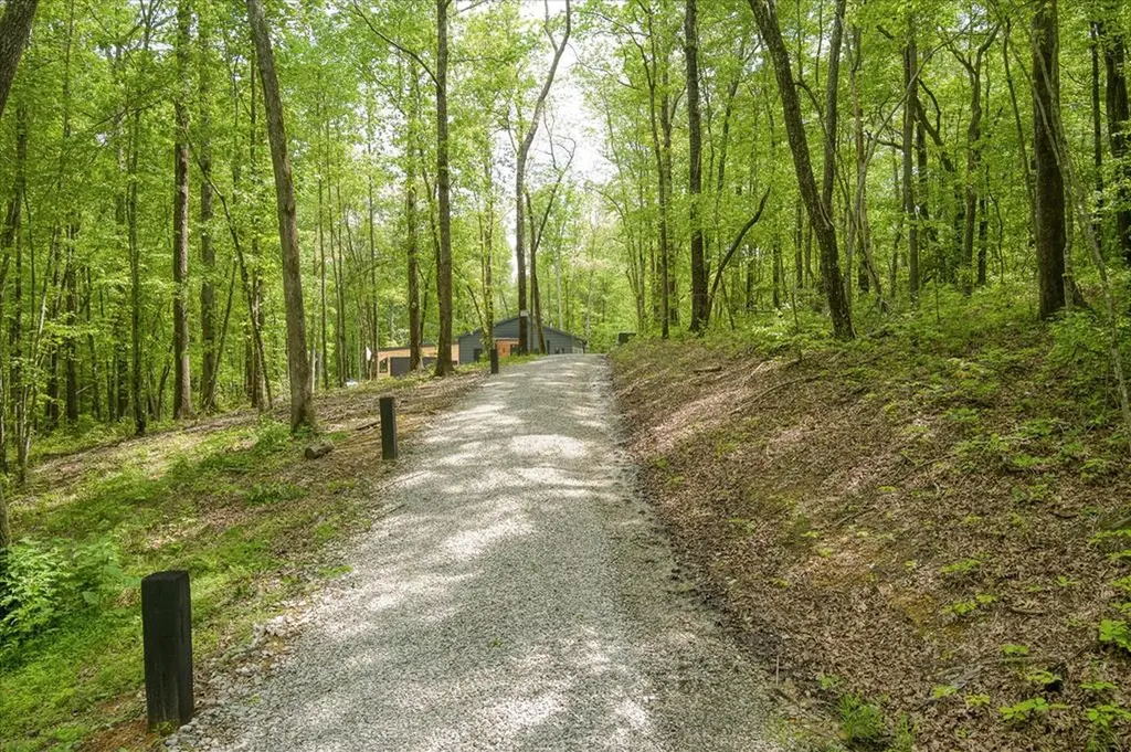 244 Ivy Lane Pikeville TN 37367