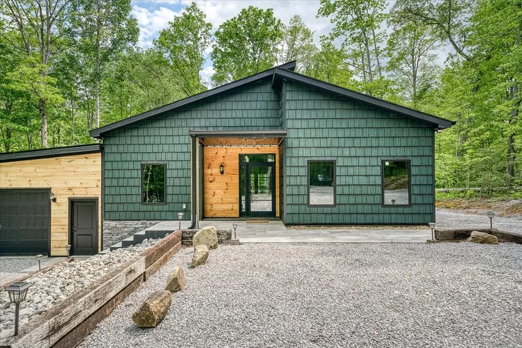 244 Ivy Lane Pikeville TN 37367