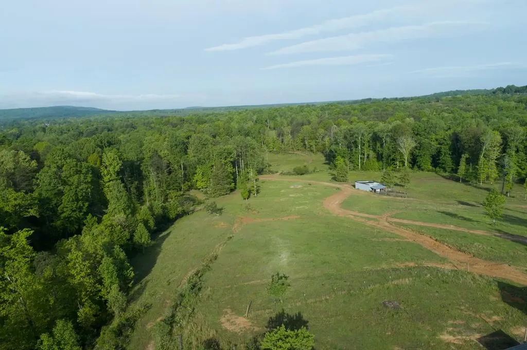 40.46ac Barker Cove Loop N Of Palmer TN 37365