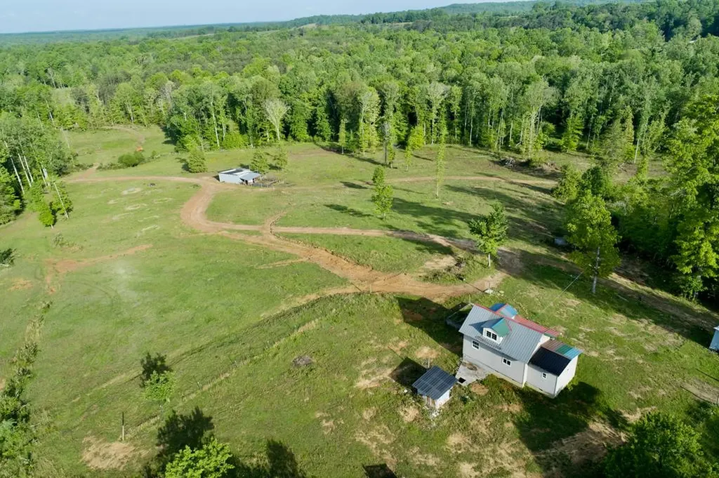 40.46ac Barker Cove Loop N Of Palmer TN 37365