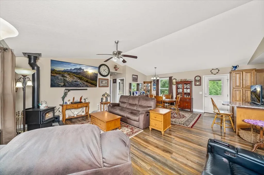 1435 E First Street Crossville TN 38555