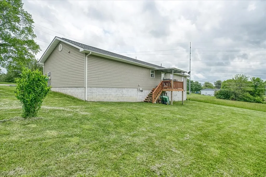 1435 E First Street Crossville TN 38555