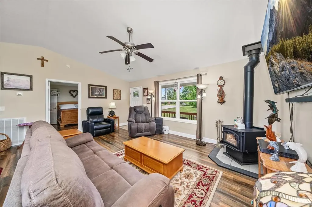 1435 E First Street Crossville TN 38555