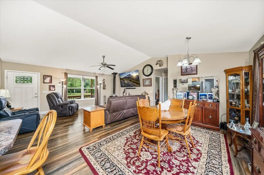 1435 E First Street Crossville TN 38555