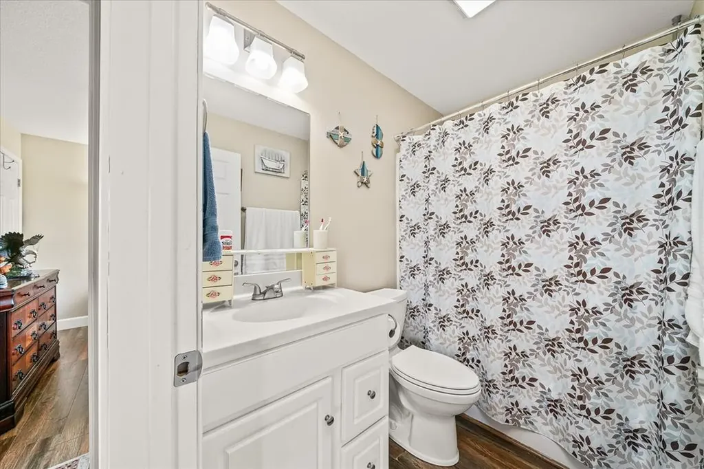 1435 E First Street Crossville TN 38555