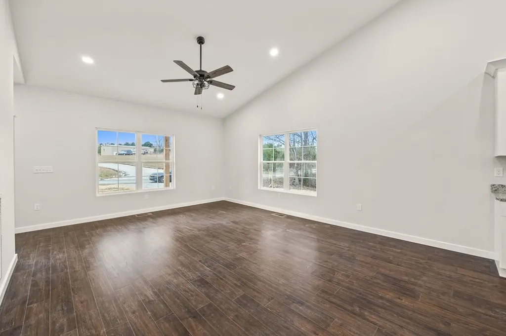 345 Raintree Drive Livingston TN 38570