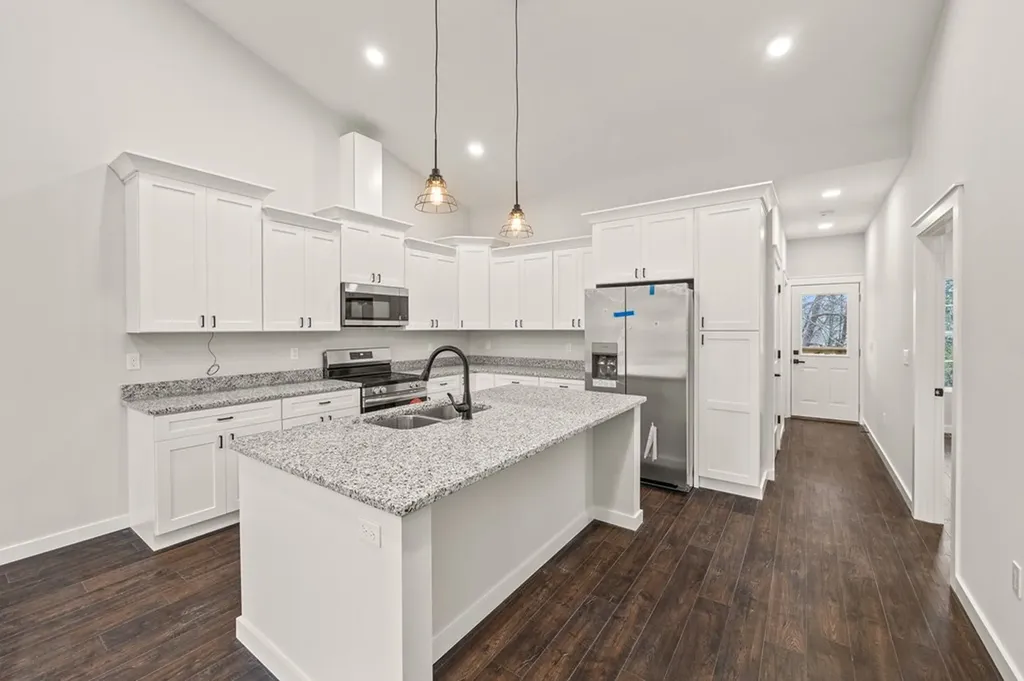 345 Raintree Drive Livingston TN 38570
