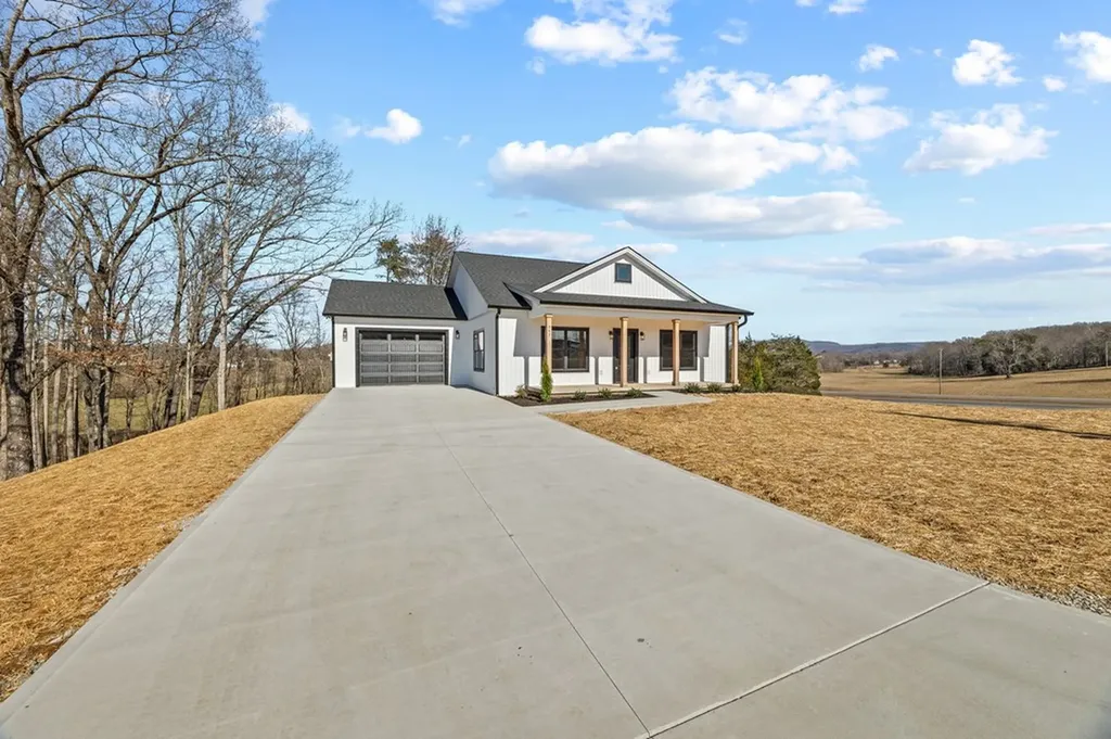 345 Raintree Drive Livingston TN 38570