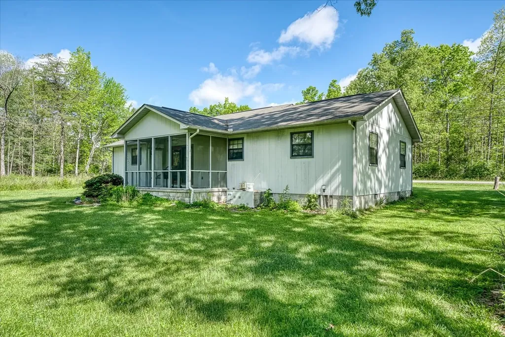 5008 Pawnee Road Crossville TN 38572