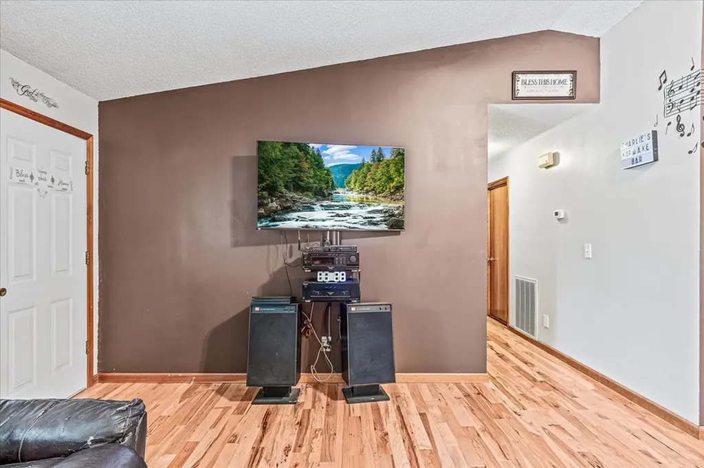 5008 Pawnee Road Crossville TN 38572