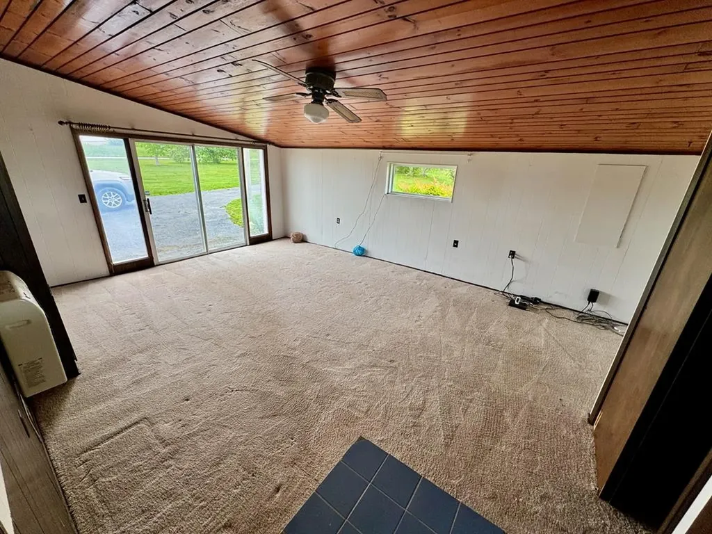 1039 Old Martha Washington Road Clarkrange TN 38553