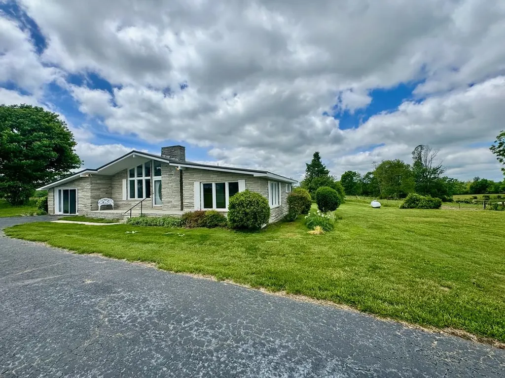 1039 Old Martha Washington Road Clarkrange TN 38553