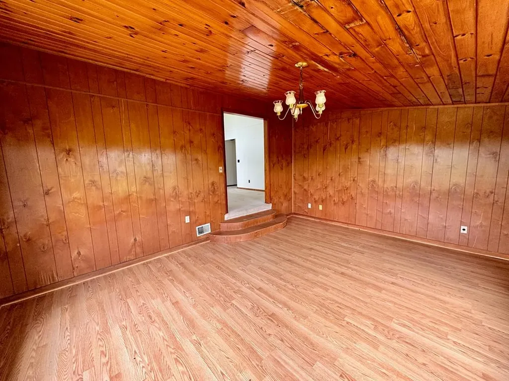 1039 Old Martha Washington Road Clarkrange TN 38553