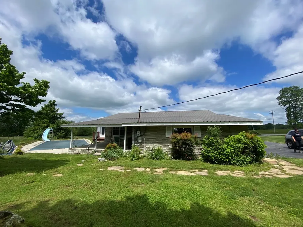 1039 Old Martha Washington Road Clarkrange TN 38553