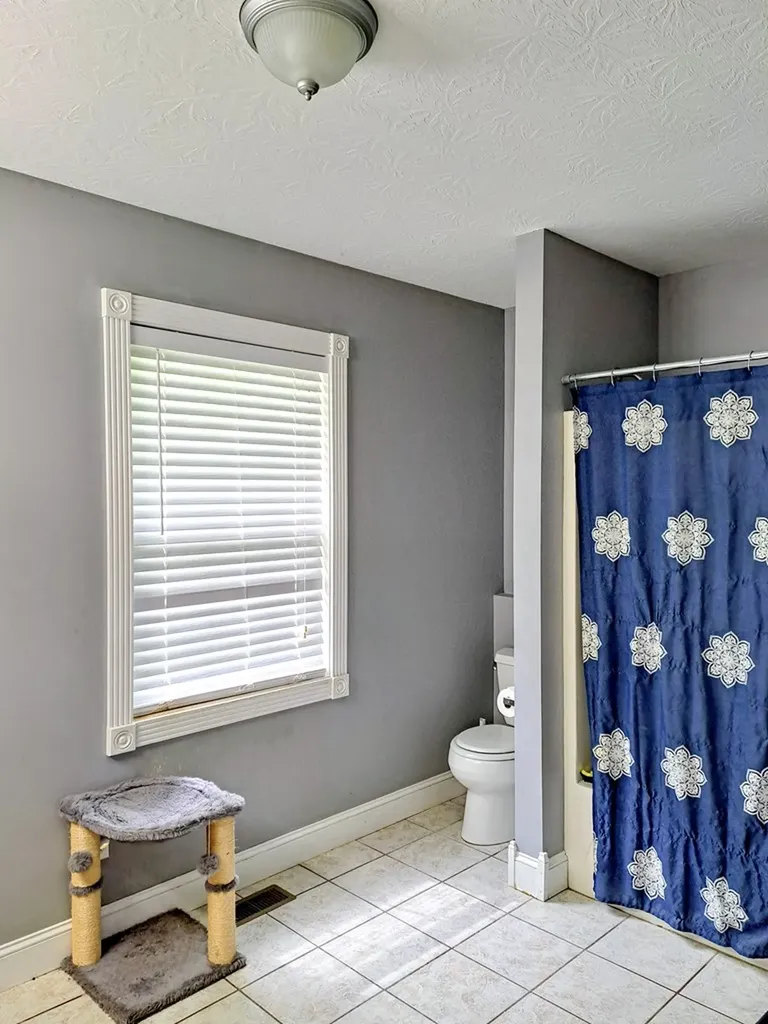 2040 Menasha Drive Crossville TN 38572