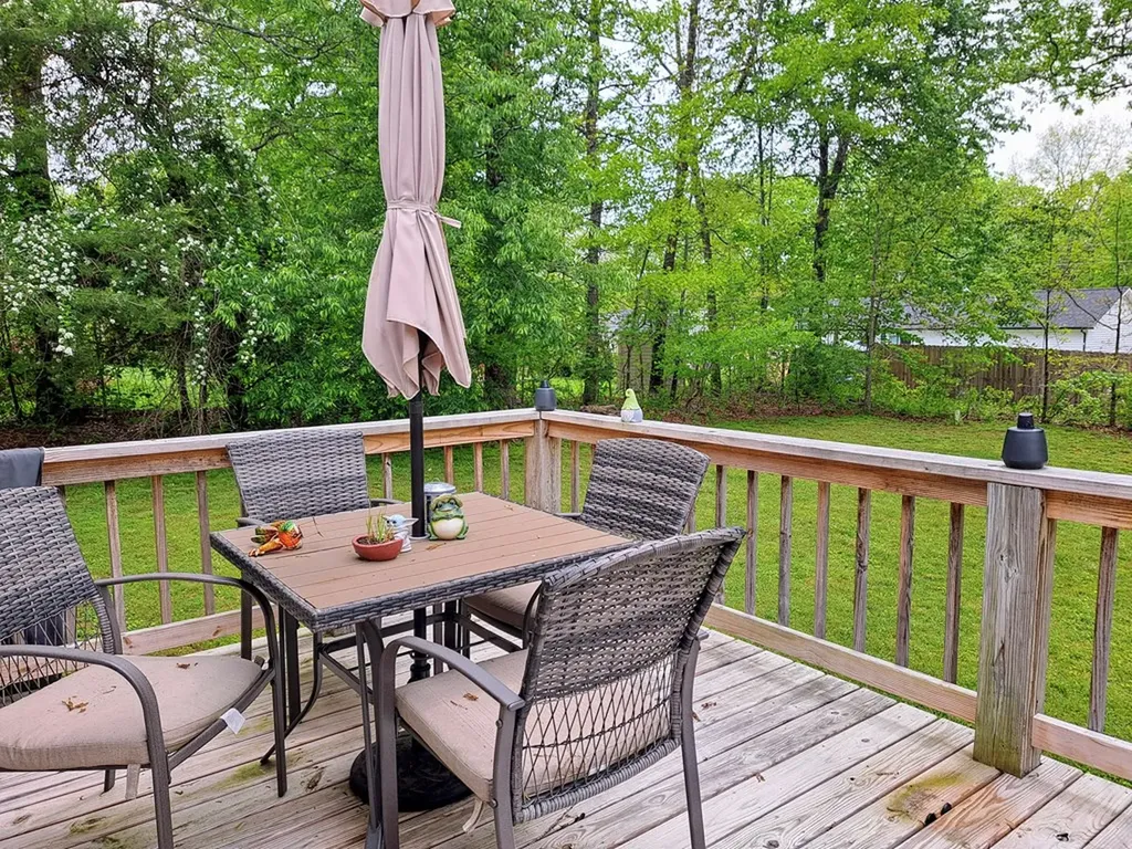 2040 Menasha Drive Crossville TN 38572