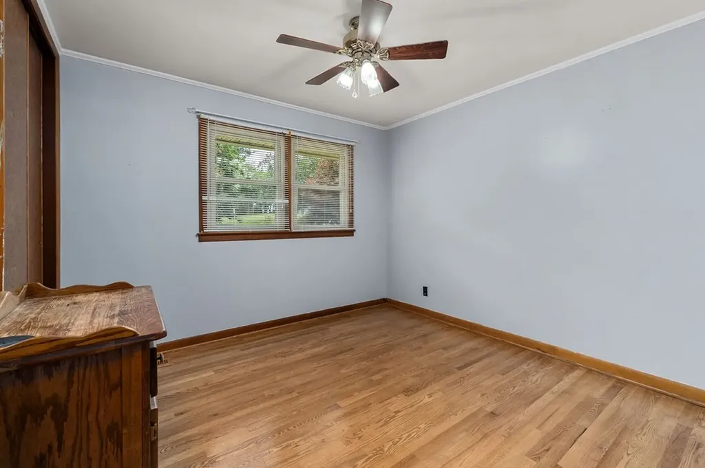 908 Chestnut Street Livingston TN 38570