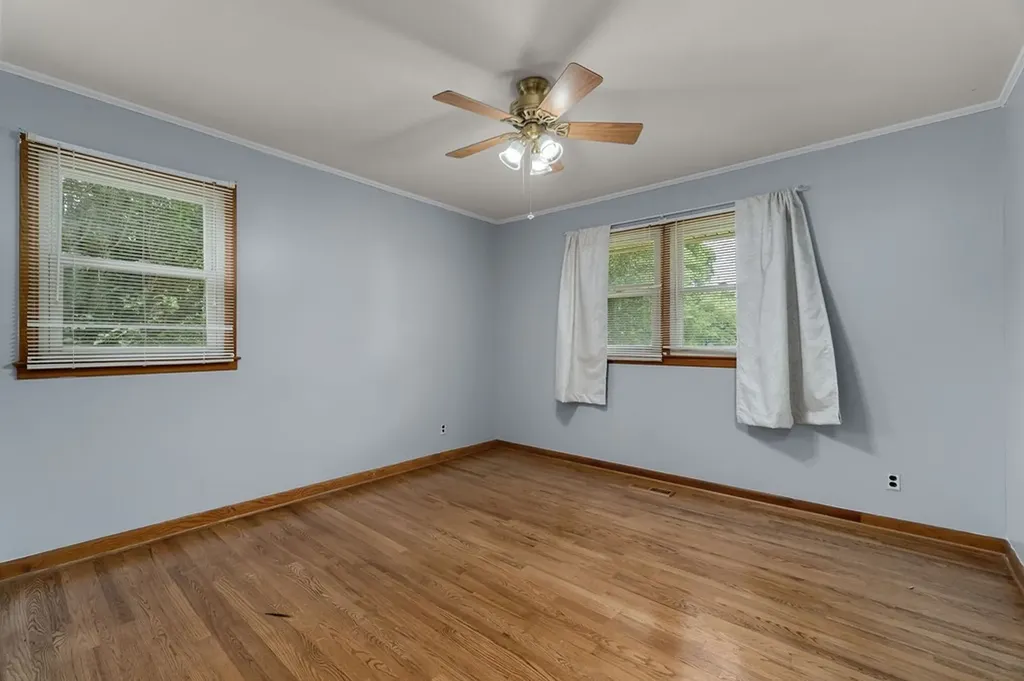 908 Chestnut Street Livingston TN 38570