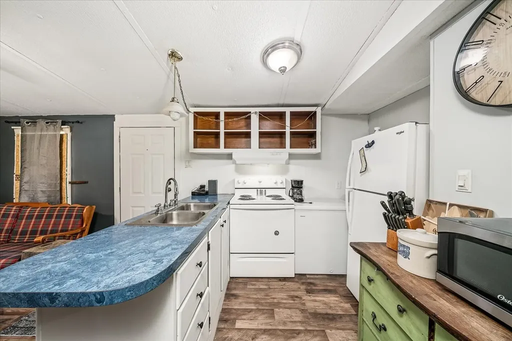 280 Bone Cave Road Rock Island TN 38581