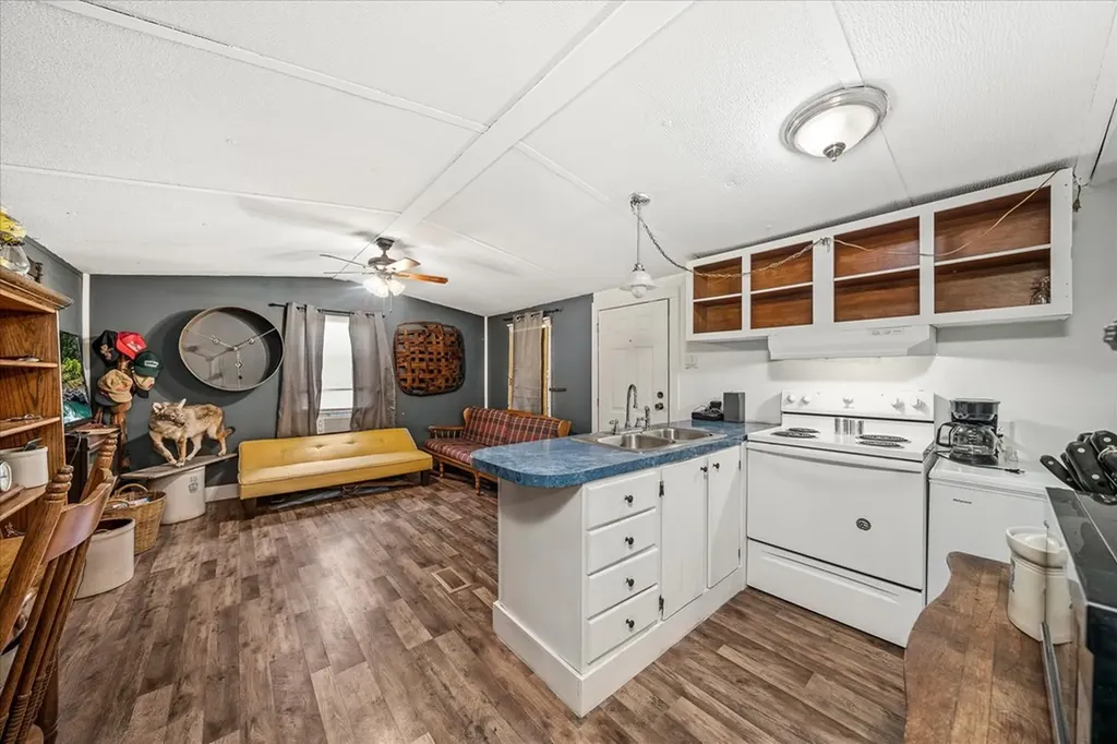 280 Bone Cave Road Rock Island TN 38581