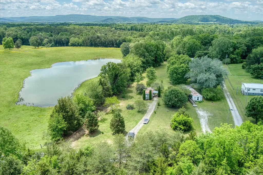 280 Bone Cave Road Rock Island TN 38581