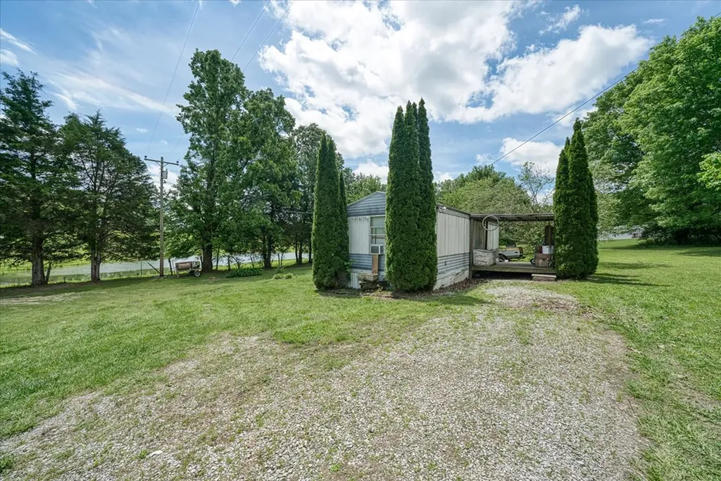 280 Bone Cave Road Rock Island TN 38581