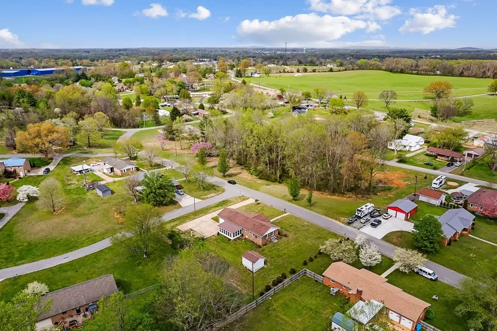 132 Crestview Mcminnville TN 37110