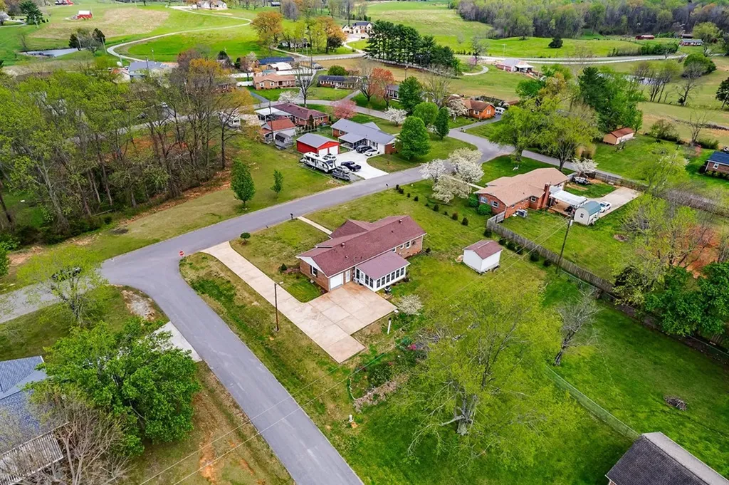 132 Crestview Mcminnville TN 37110