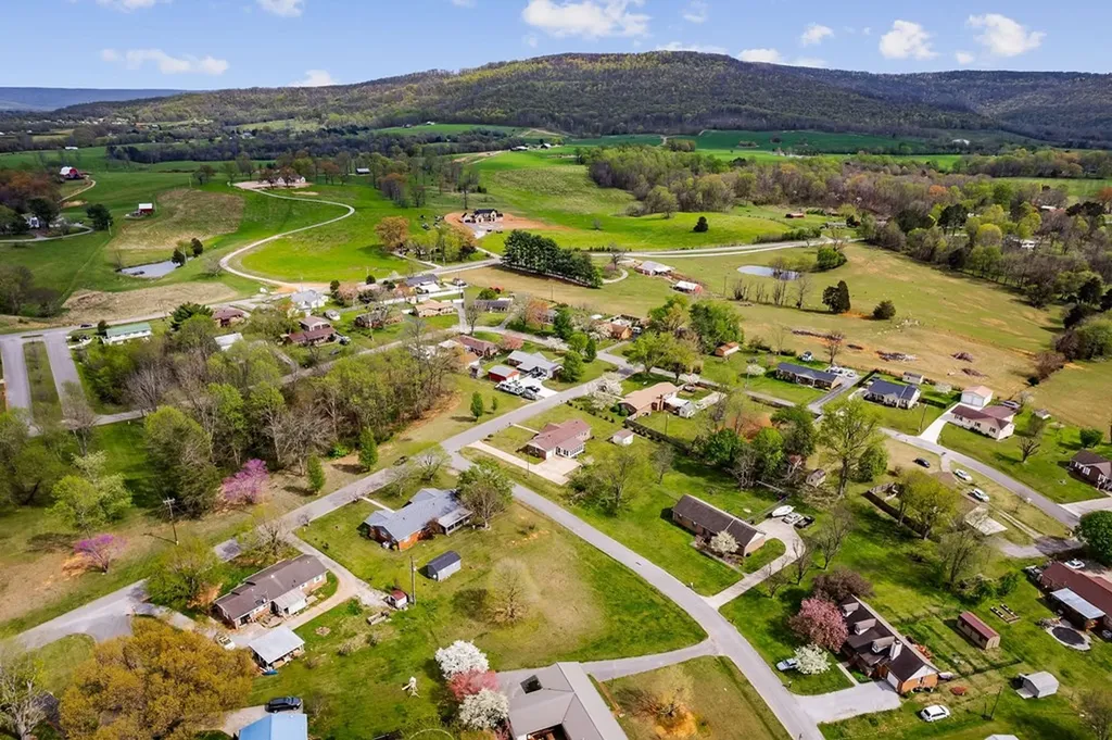 132 Crestview Mcminnville TN 37110