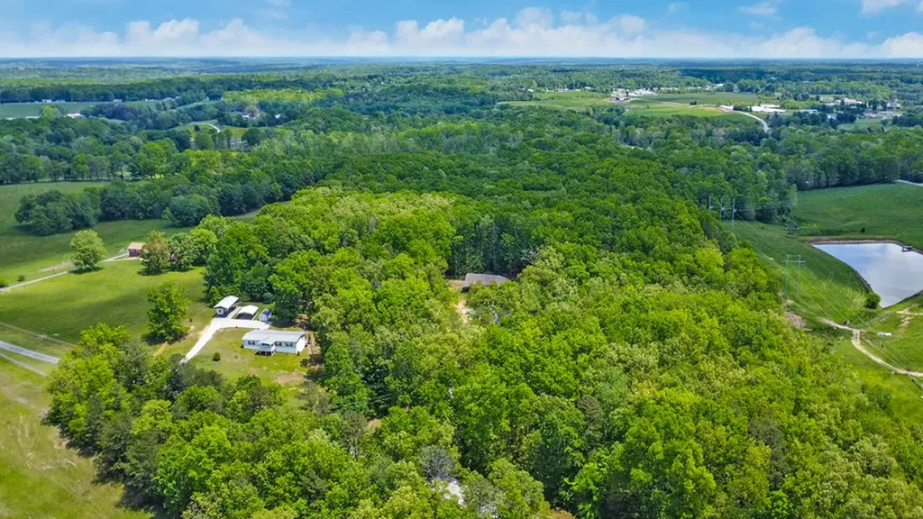 98 Paso Fino Trail Jamestown TN 38556