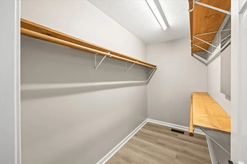 2933 Old Walton Circle Cookeville TN 38506