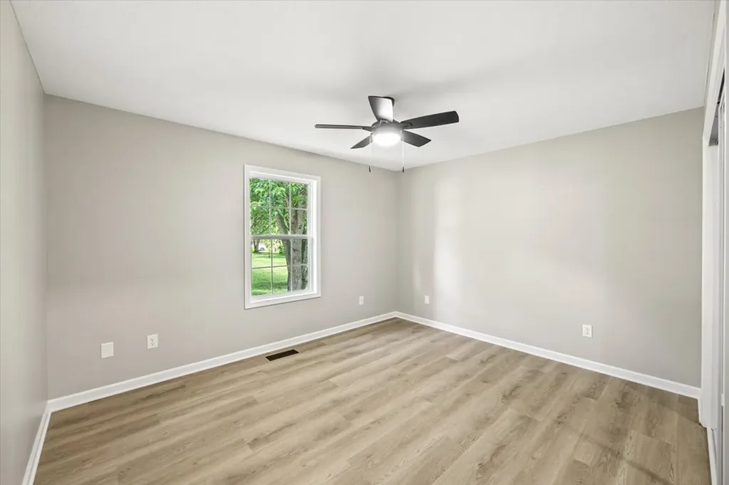 2933 Old Walton Circle Cookeville TN 38506