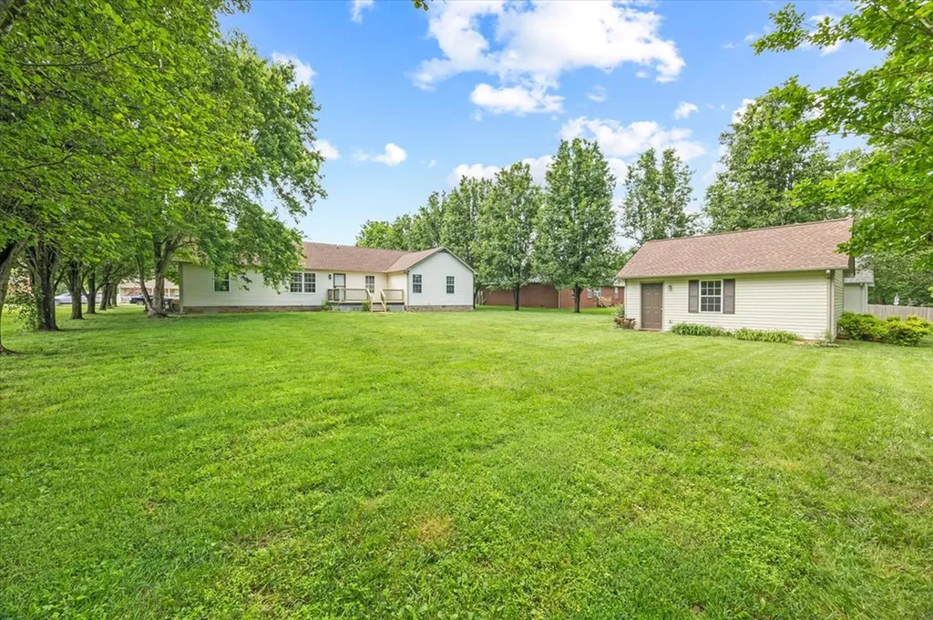 2933 Old Walton Circle Cookeville TN 38506