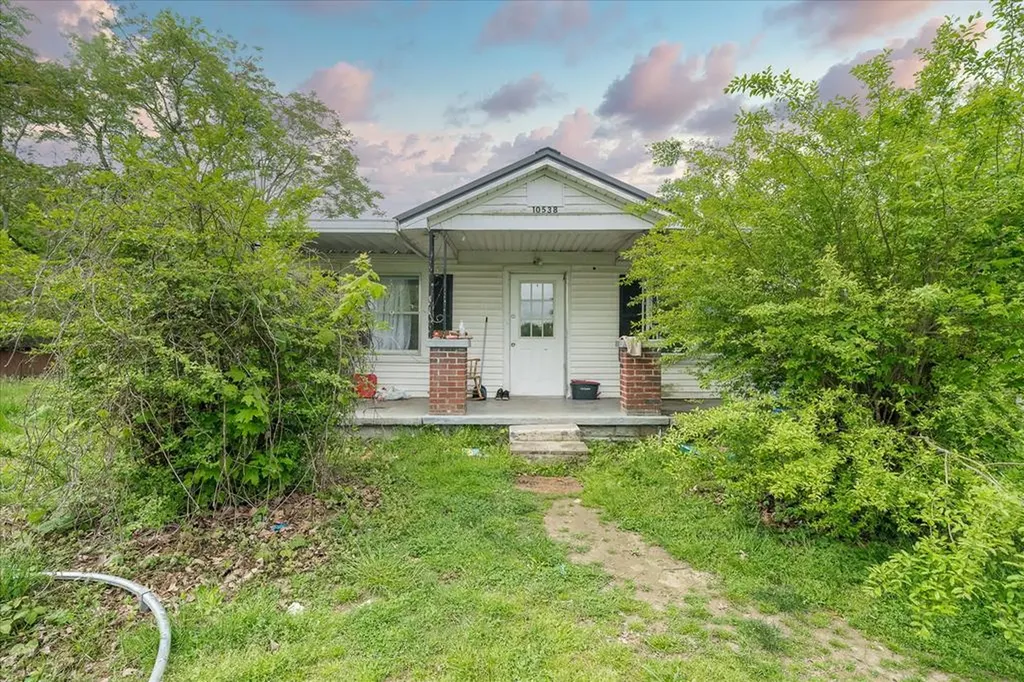 10538 Nashville Highway Baxter TN 238544