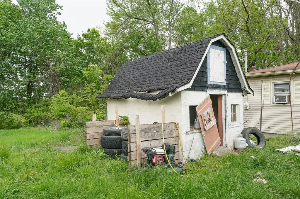 10538 Nashville Highway Baxter TN 238544