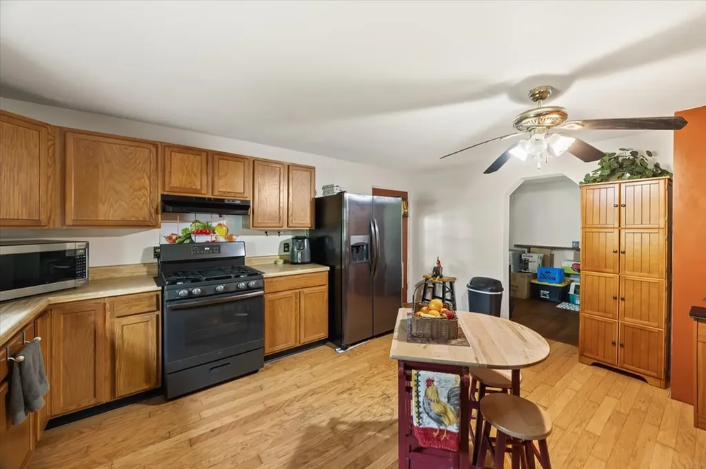 747 Hunting Creek Road Whitleyville TN 38588