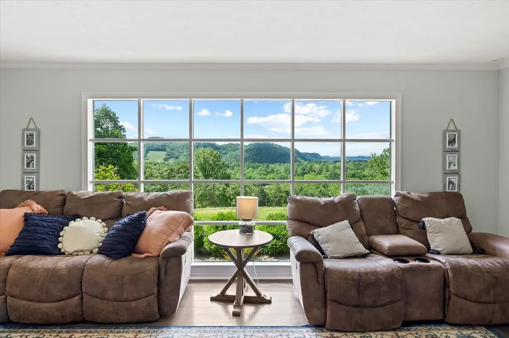 188 Panorama Heights Gainesboro TN 38562