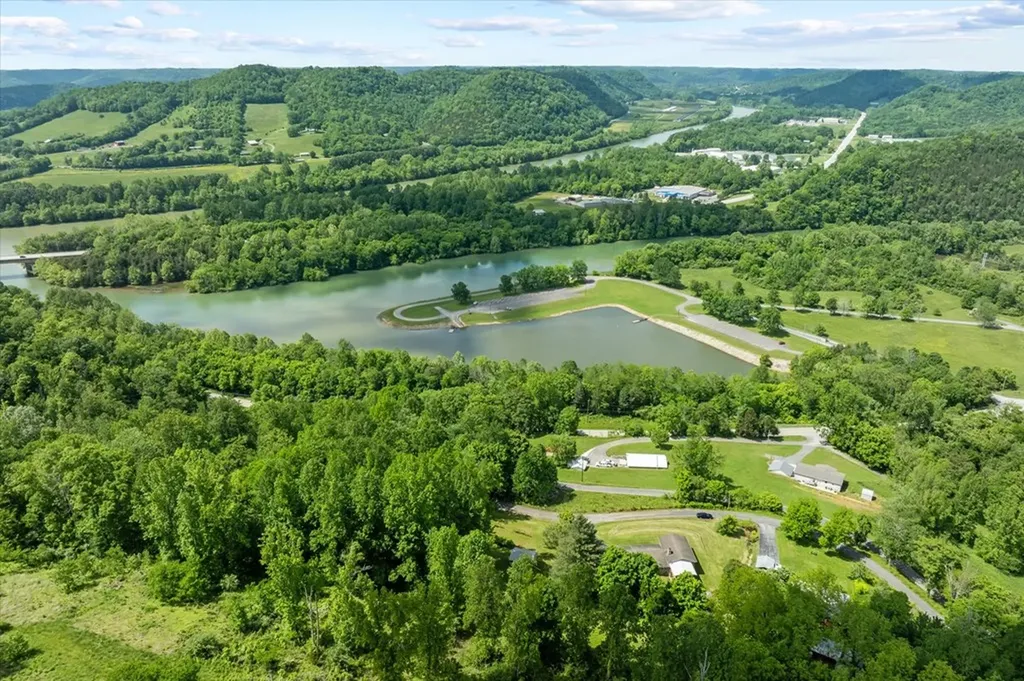 188 Panorama Heights Gainesboro TN 38562