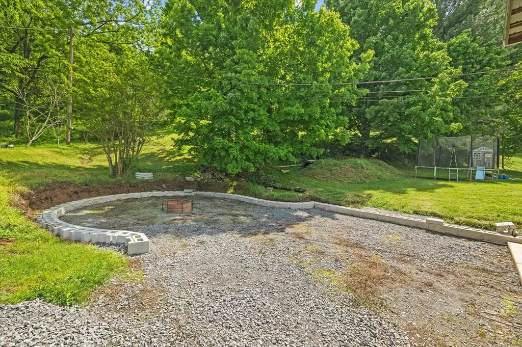 188 Panorama Heights Gainesboro TN 38562