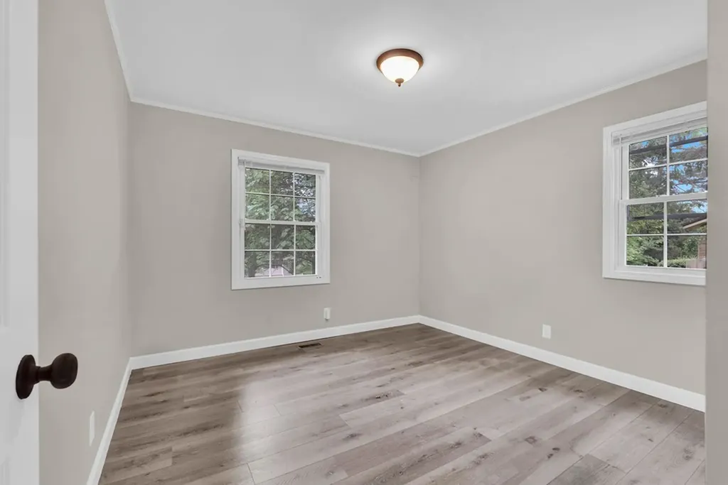 1585 Dellwood Avenue Cookeville TN 38506