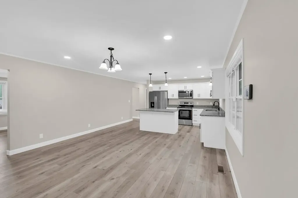 1585 Dellwood Avenue Cookeville TN 38506